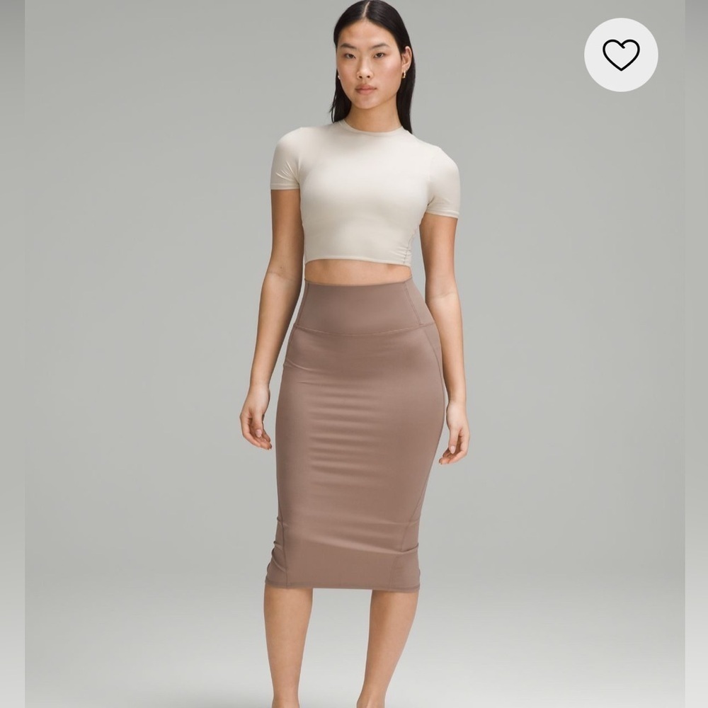Lululemon Nulu High Rise Slim Fit Skirt Taupetastic Size 8